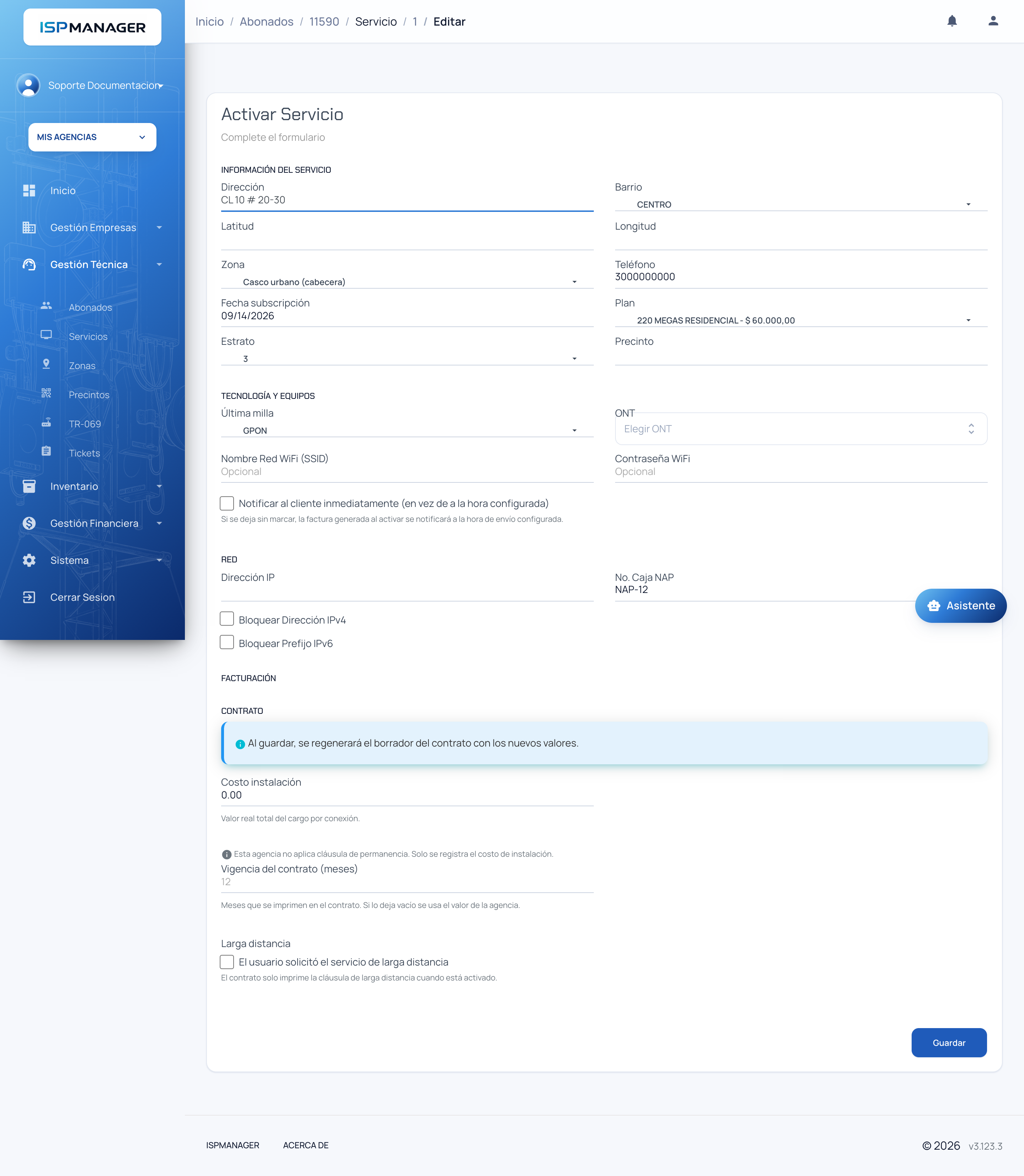 Formulario Activar Servicio con las secciones Información del servicio, Tecnología y equipos, Red, Facturación y Contrato